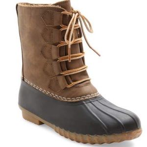 Esprit Willow Duck Boots